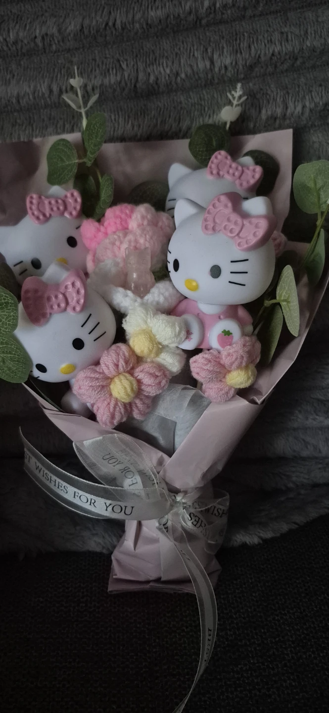 Hello Kitty Bouquet With Rose Quartz Cat. - photo 2