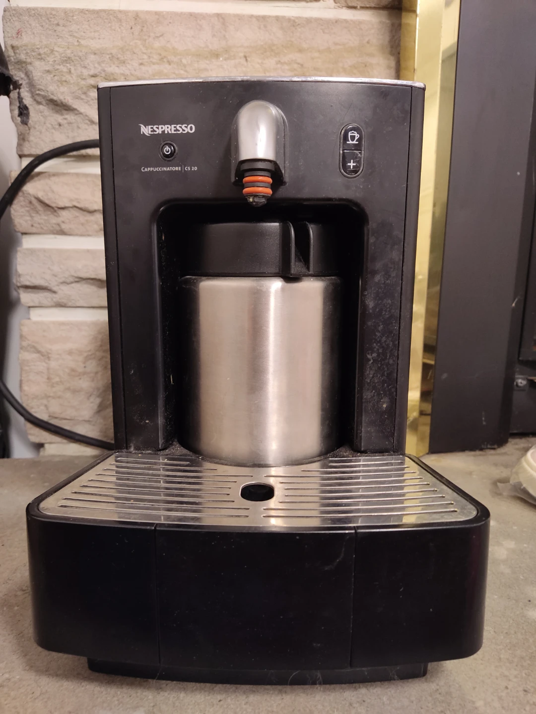 🧡 Nespresso professional steamed milk frother