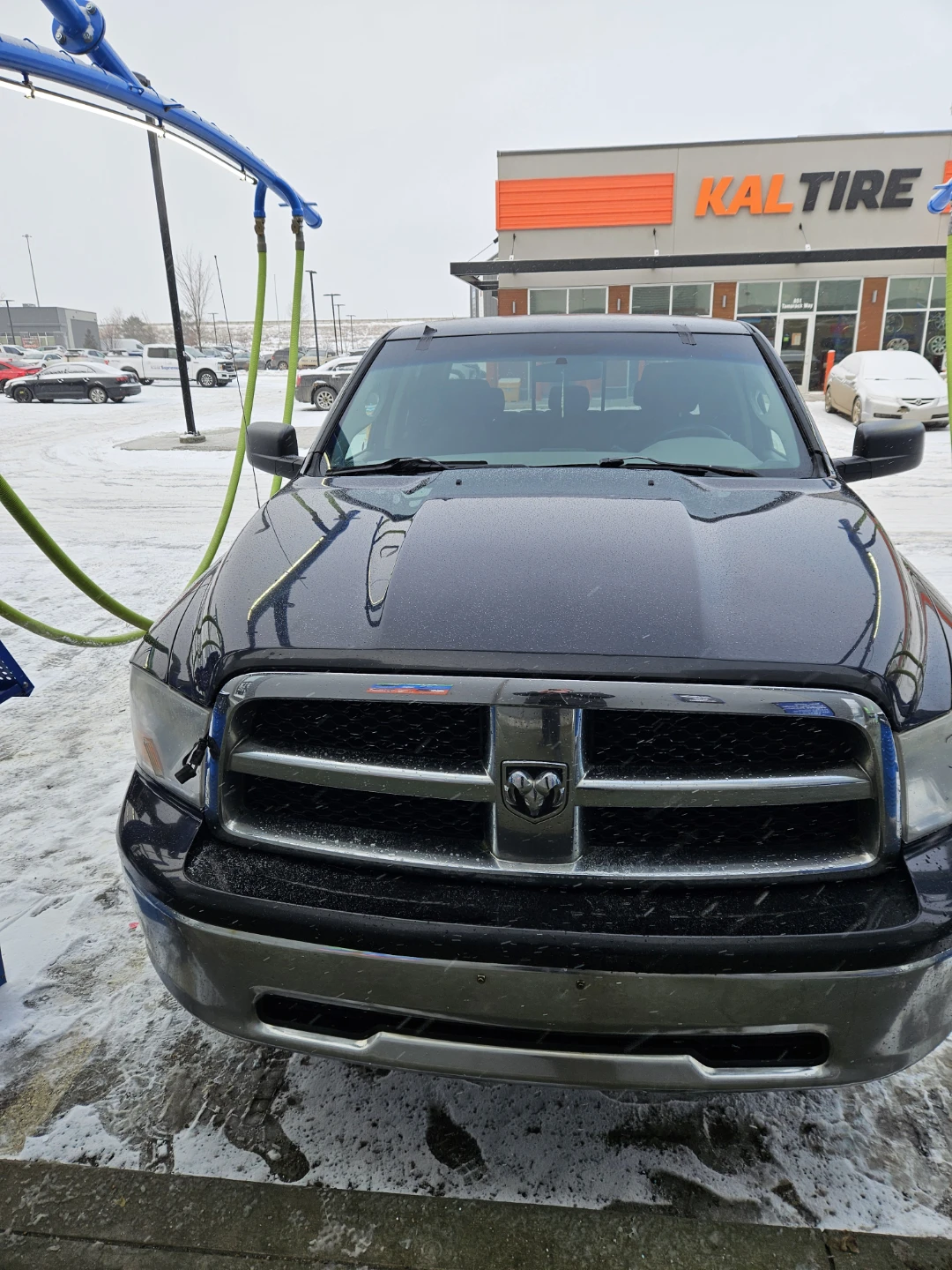 Dodge Ram 1500 Pickup Truck - photo 3
