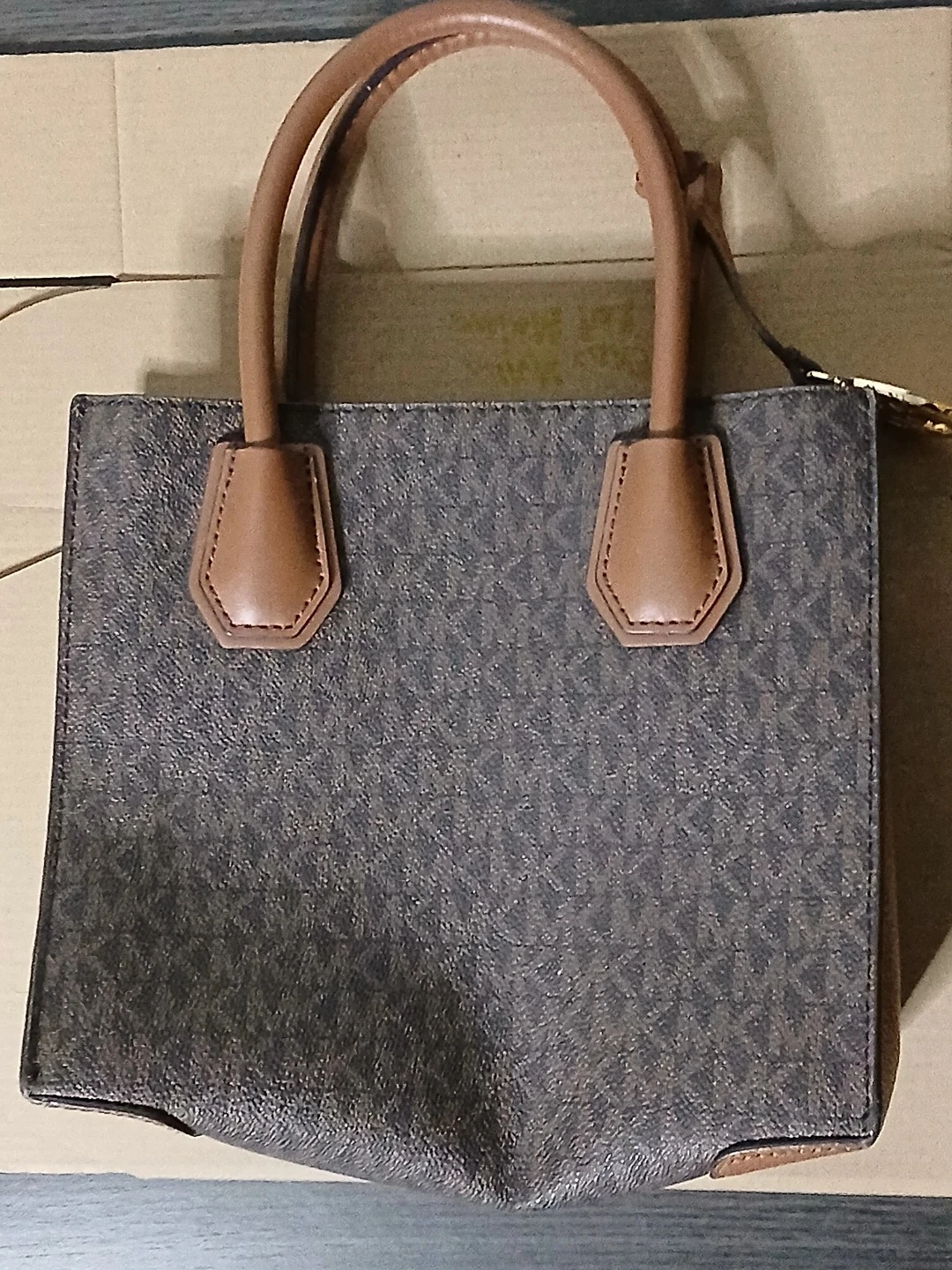 Michael Kors Monogram Tote Bag - photo 4