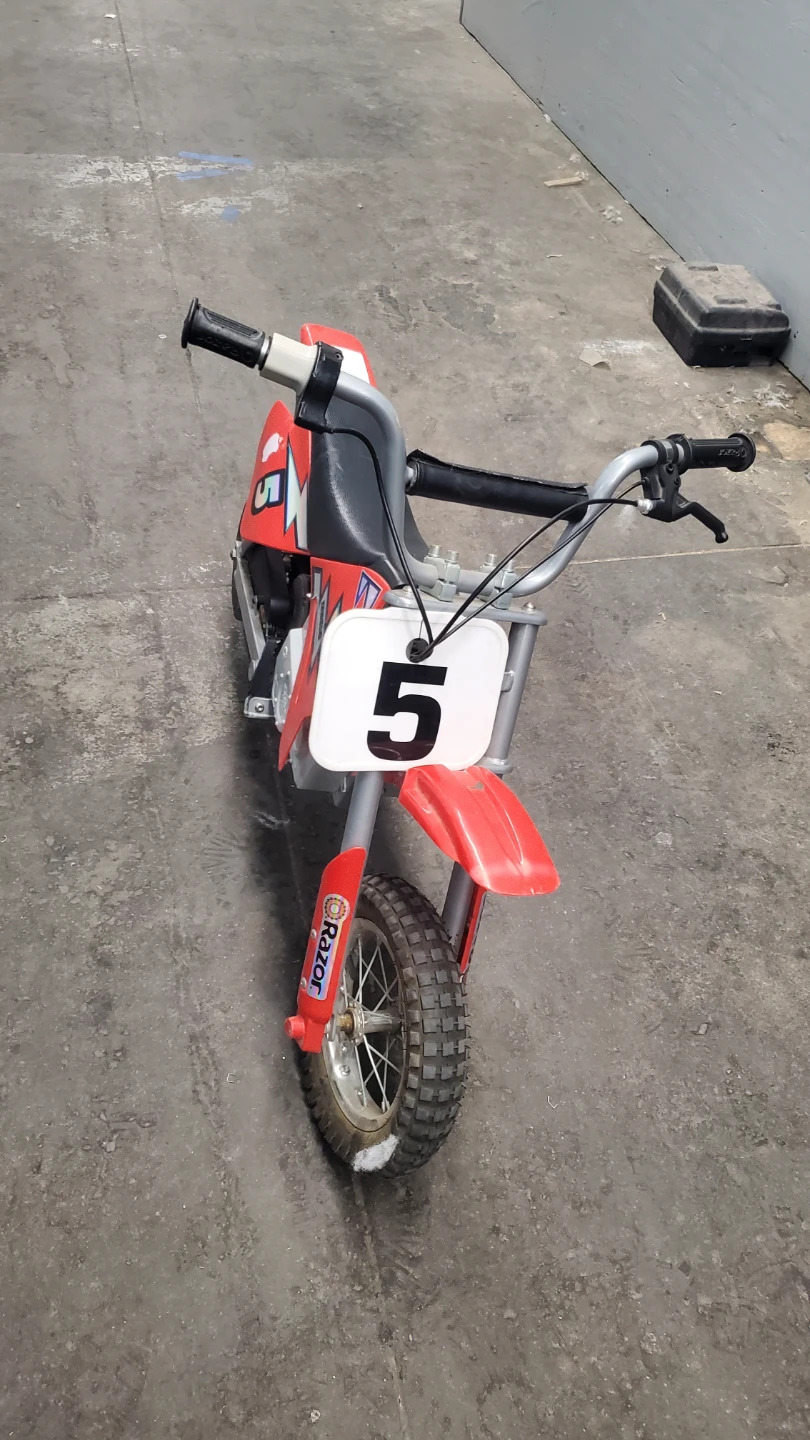 Razor Red Electric Dirt Bike - photo 4
