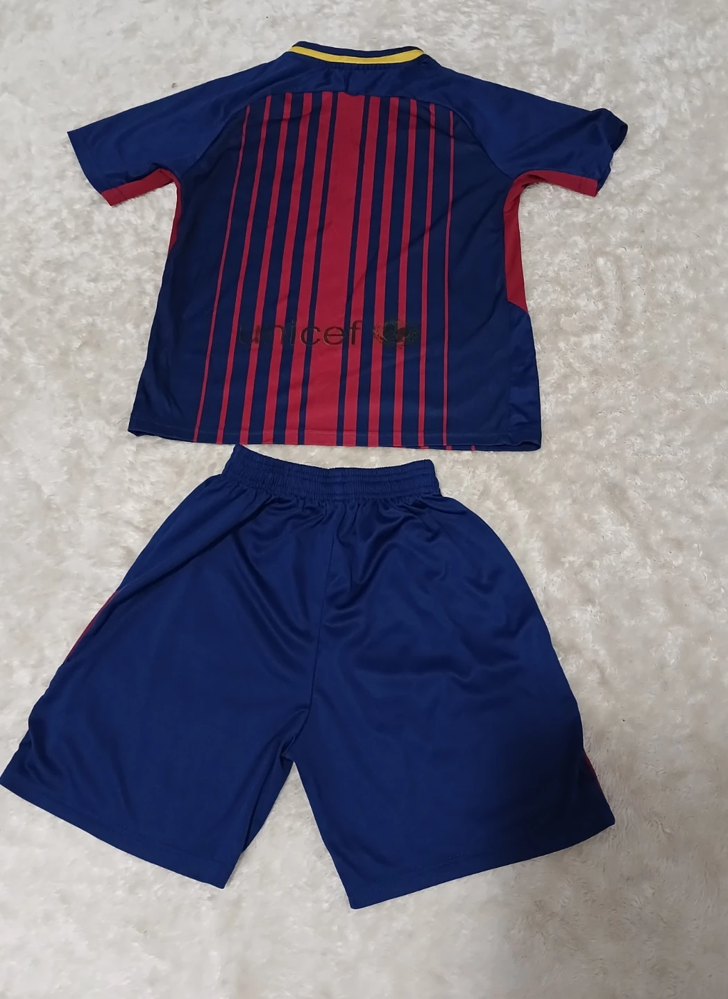FC Barcelona Soccer Jersey & Shorts Set - Size 12 - photo 3