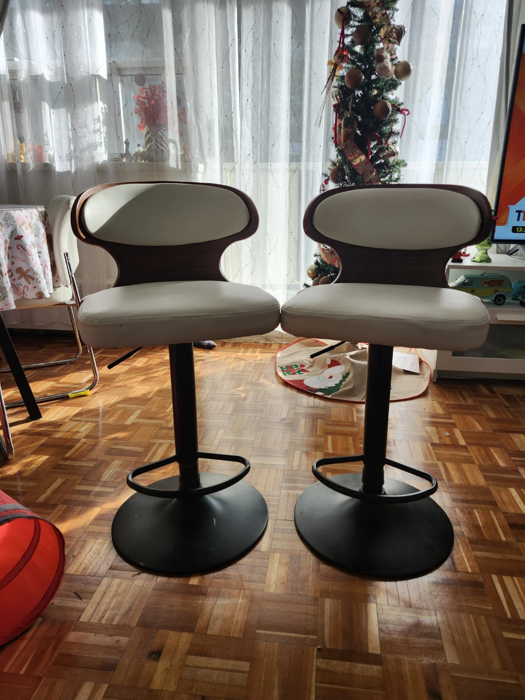 Set of 2 Swivel Bar Stools
