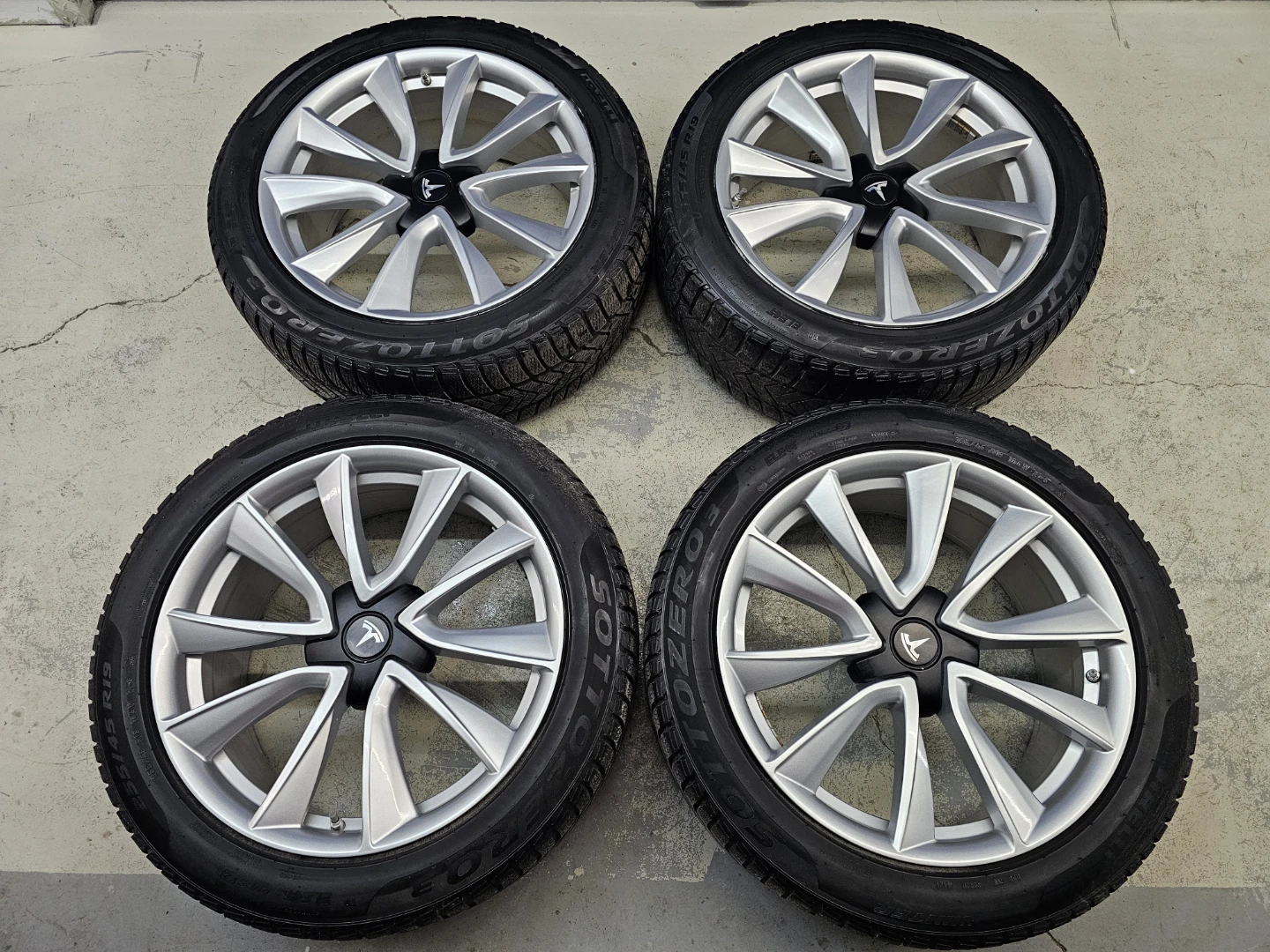 TESLA MODEL Y WINTER TIRES ON RIMS 255/45 R19 - photo 4