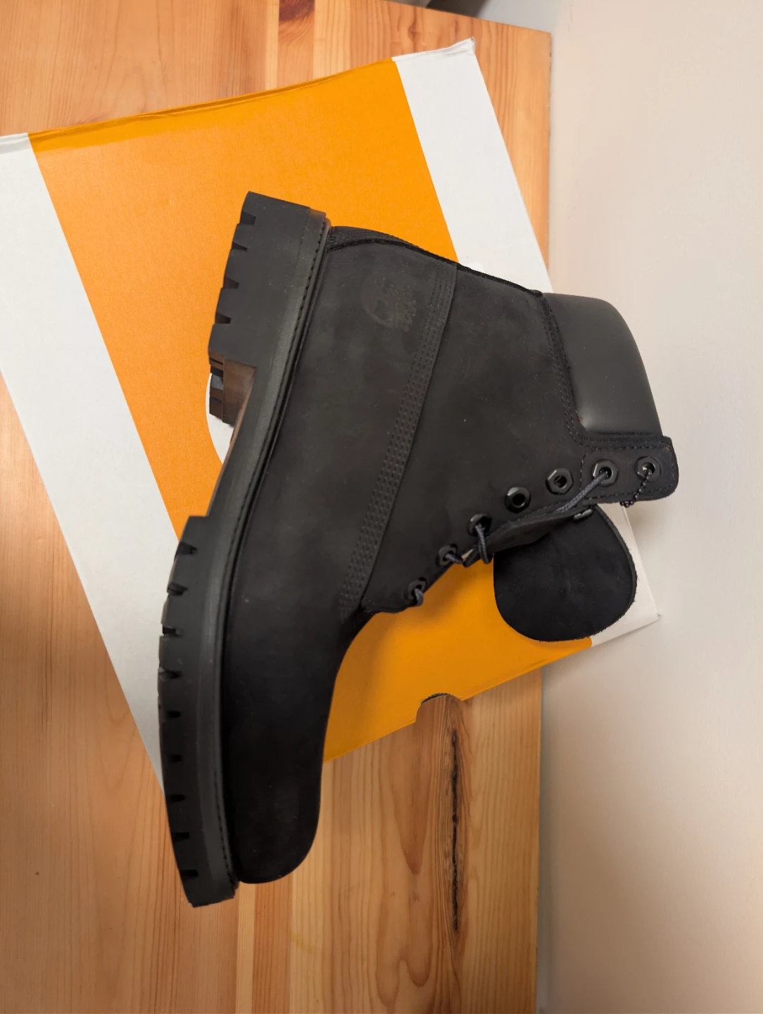 Timberland premium 6 inch lace up waterproof boot black - photo 2