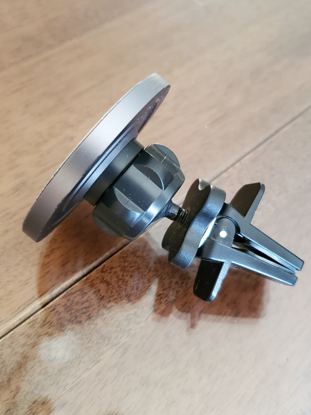 Magnetic Car Air Vent Phone Mount - photo 3