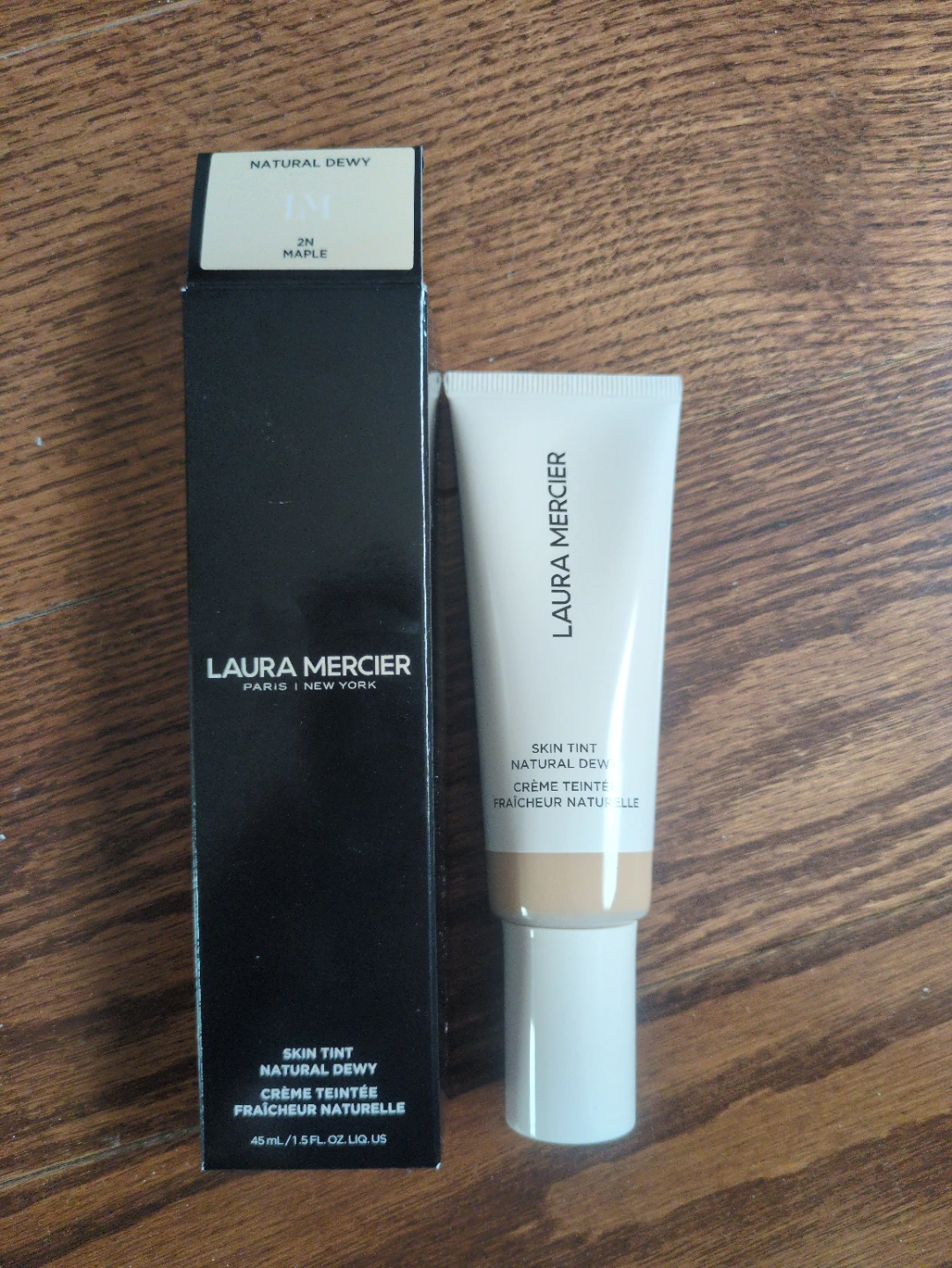 Laura Mercier skin tint natural dewy