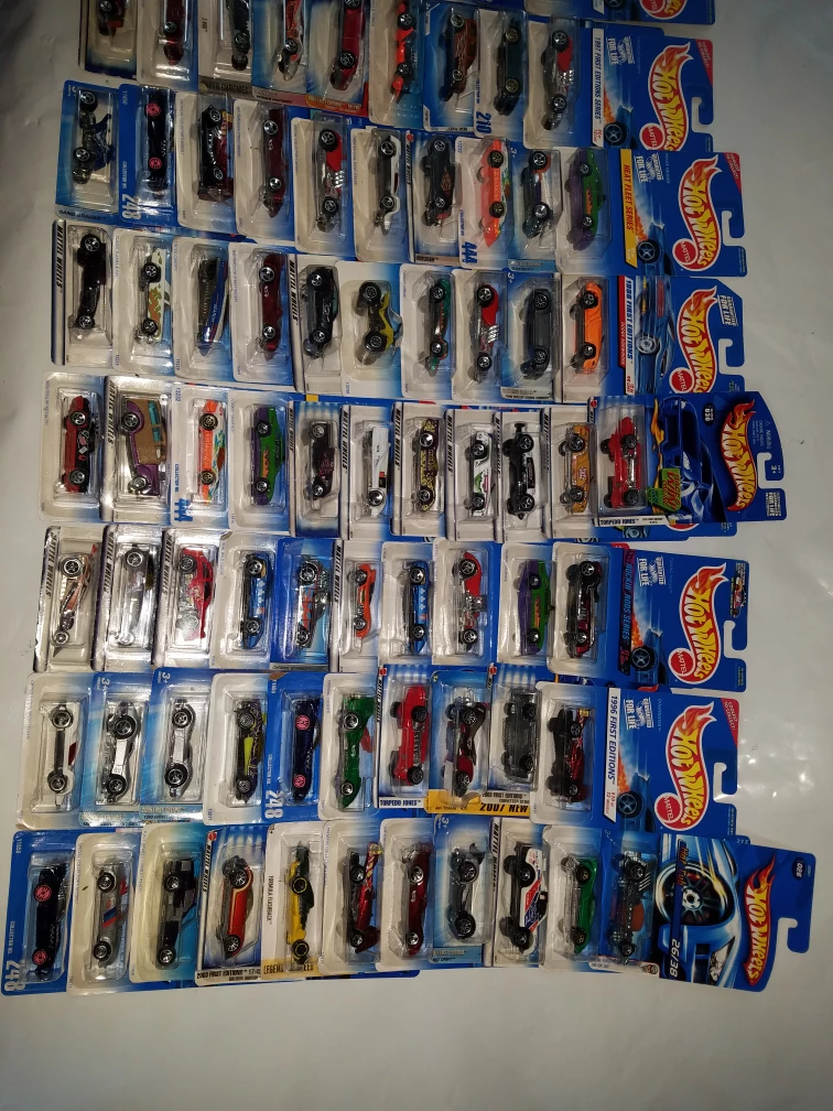 vintage Hot Wheels Diecast Cars - Lot of 80 - photo 4