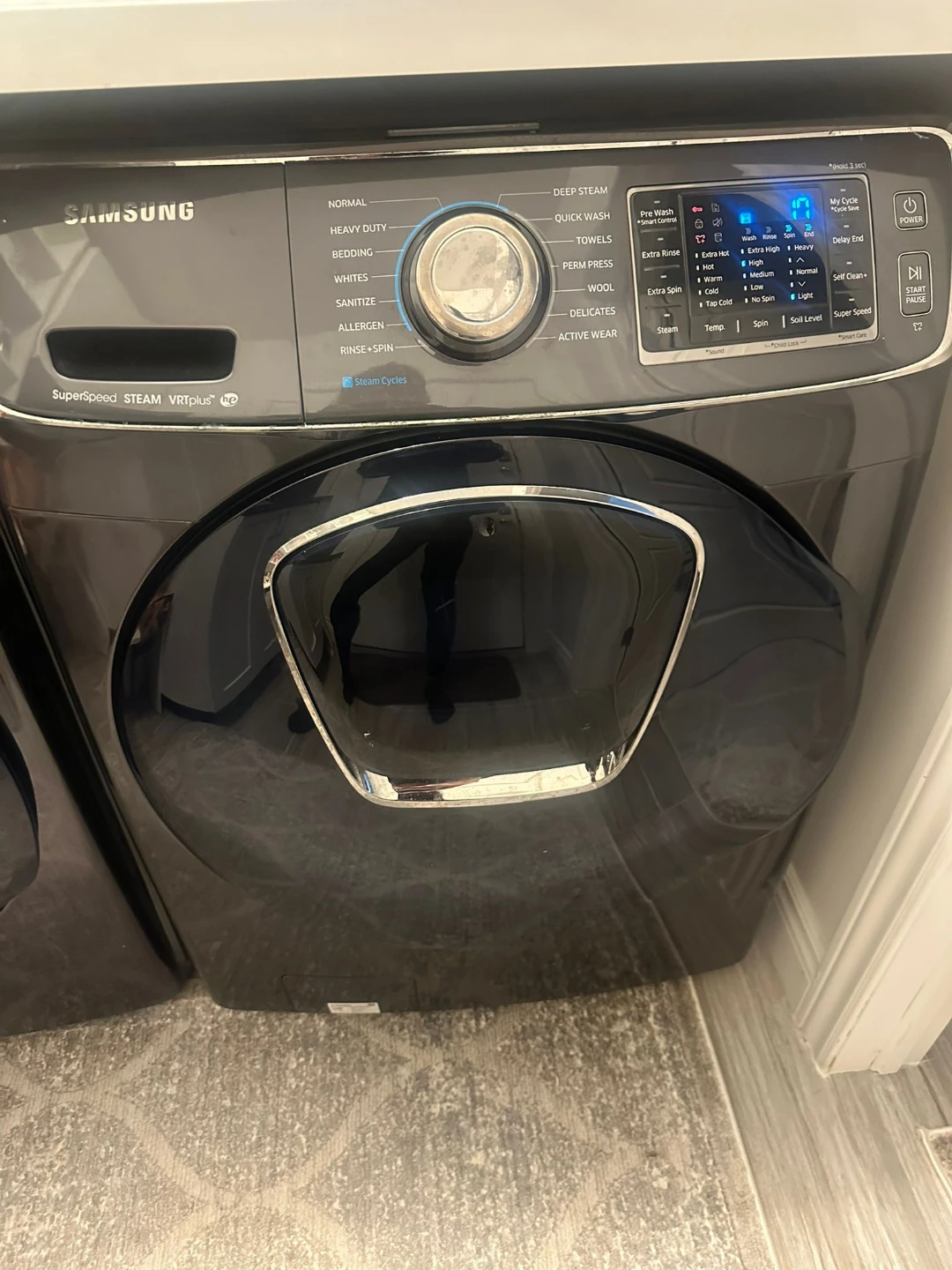 Samsung Clothes Washer and drayer seperate  WF45K6500AV