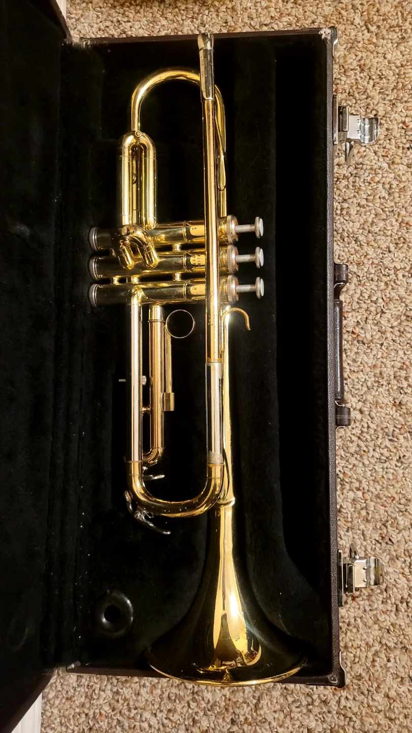 Yamaha YTR2320 Trumpet - photo 2