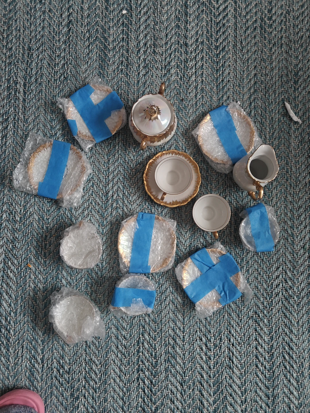 Vintage Tea Set - Gold and White