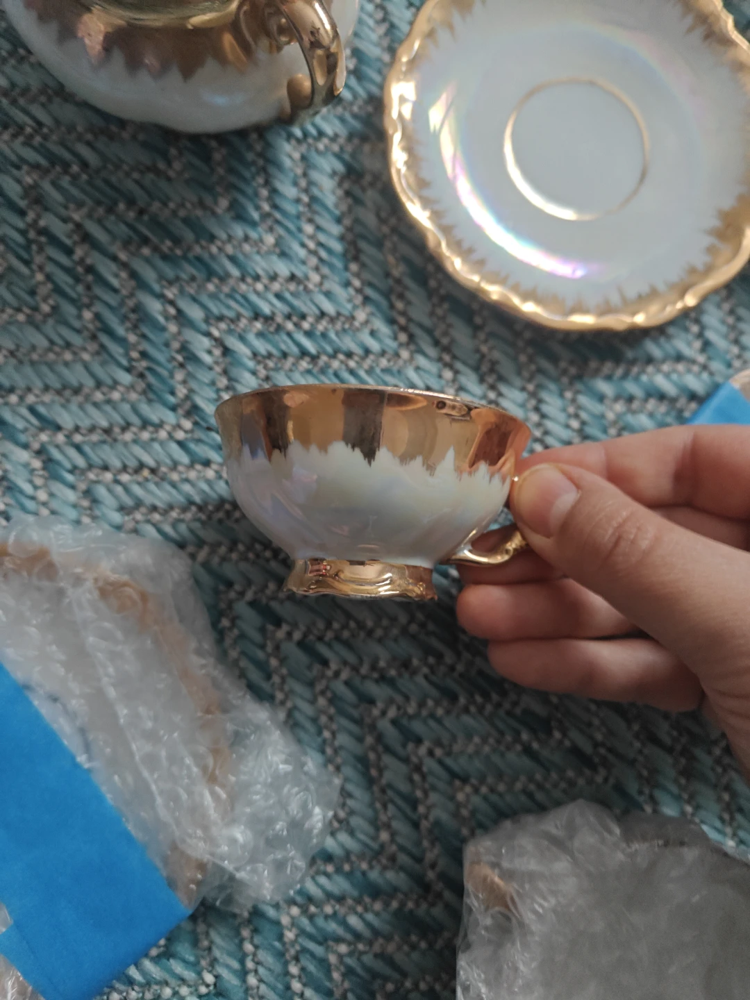 Vintage Tea Set - Gold and White - photo 4