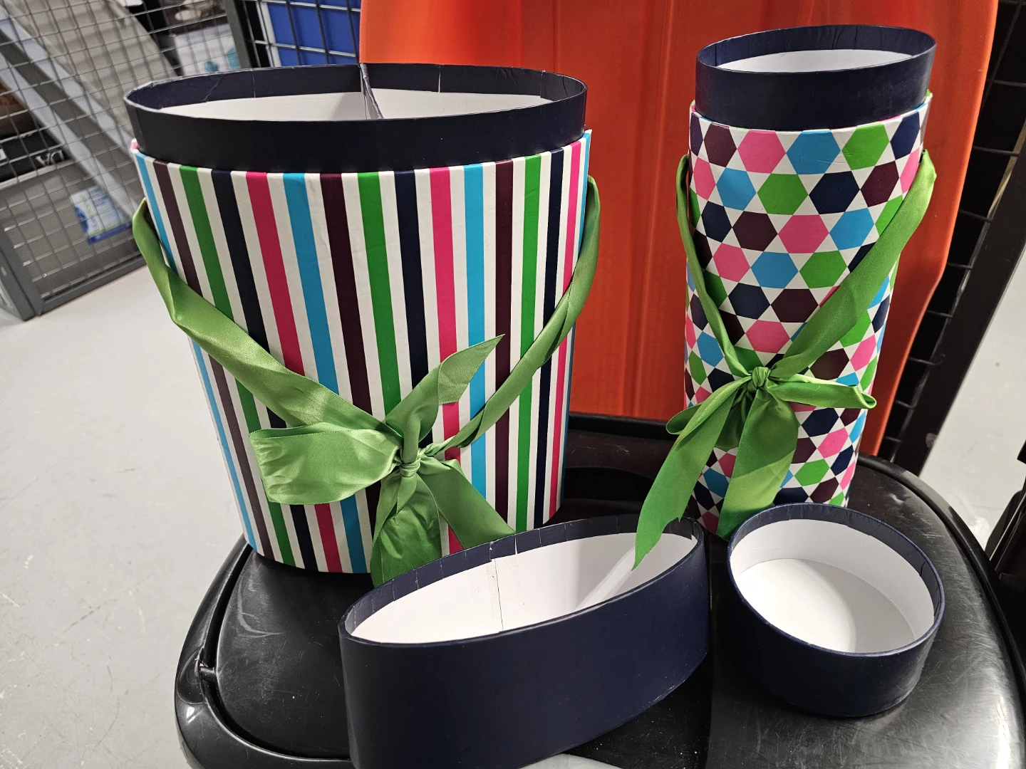 Set of 2 LCBO Decorative Gift Boxes - photo 5