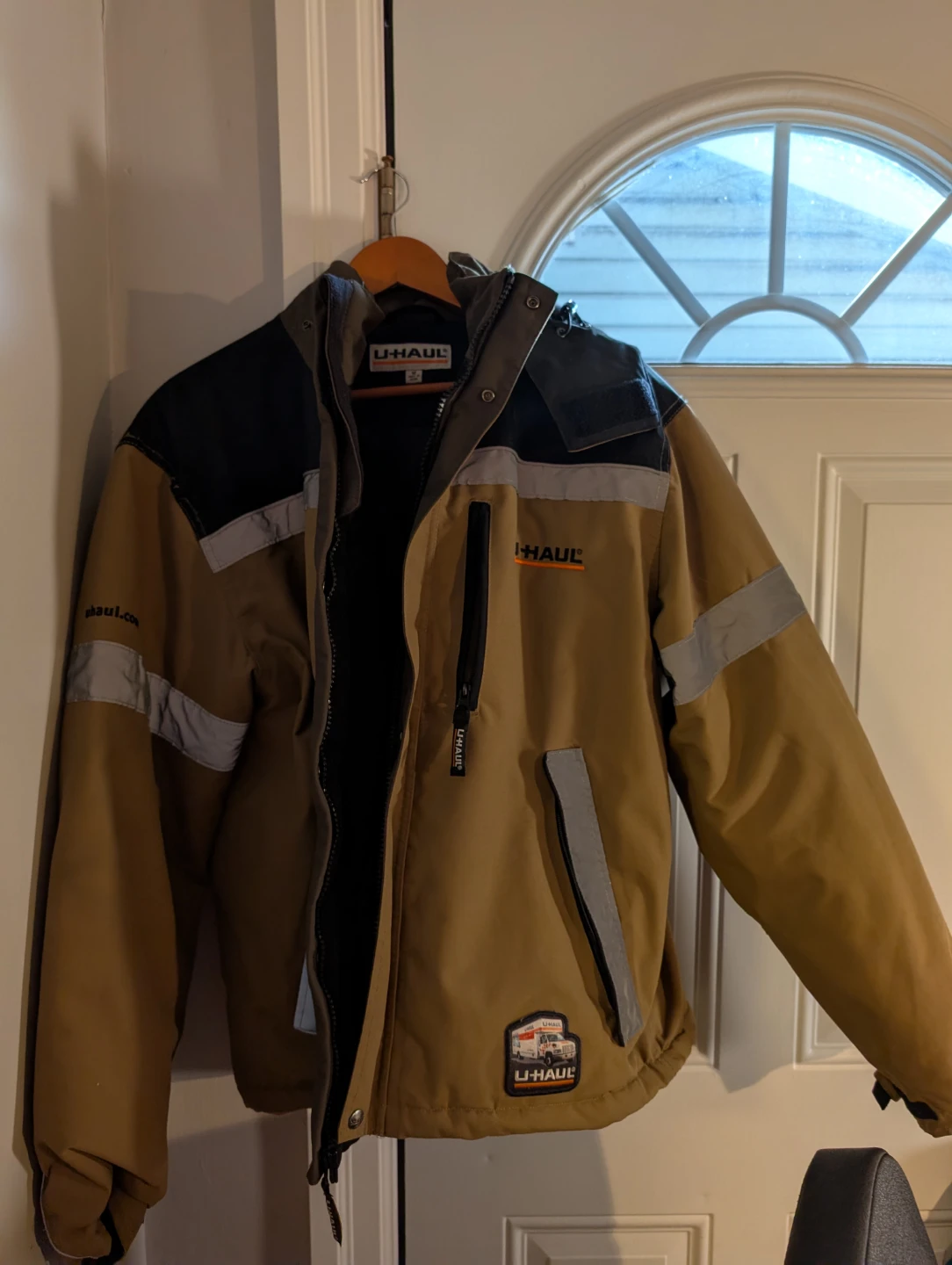 🧡 Free U-Haul Utility Jacket