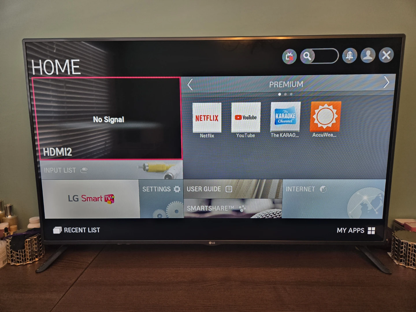 LG Smart TV 55" UHD - photo 2