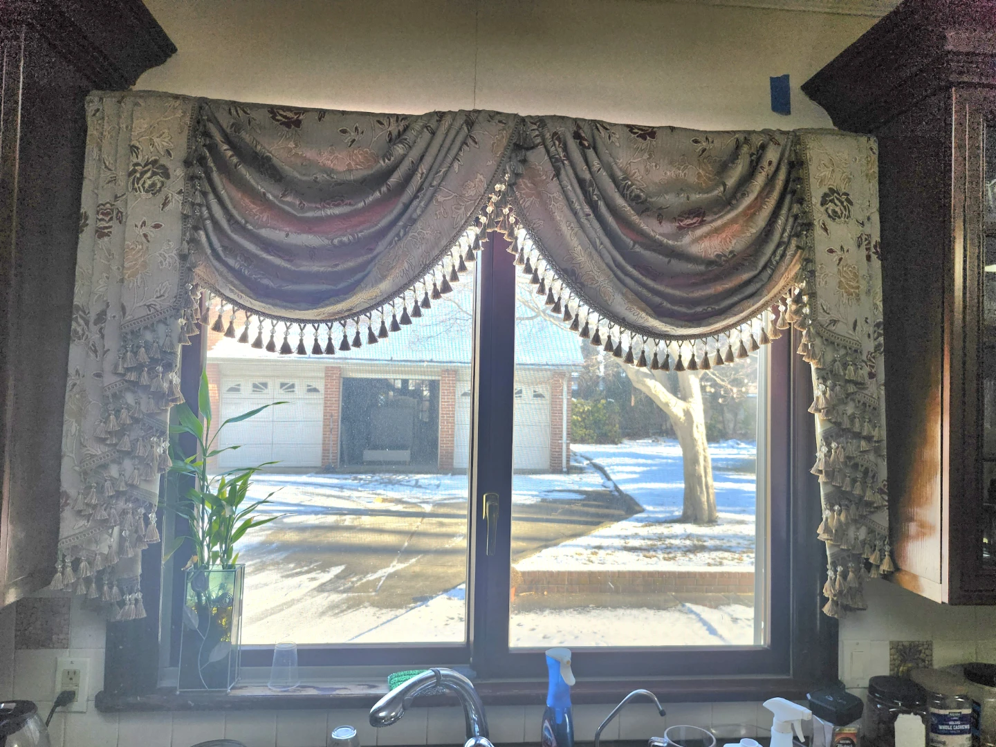 Window Valance with Tassels