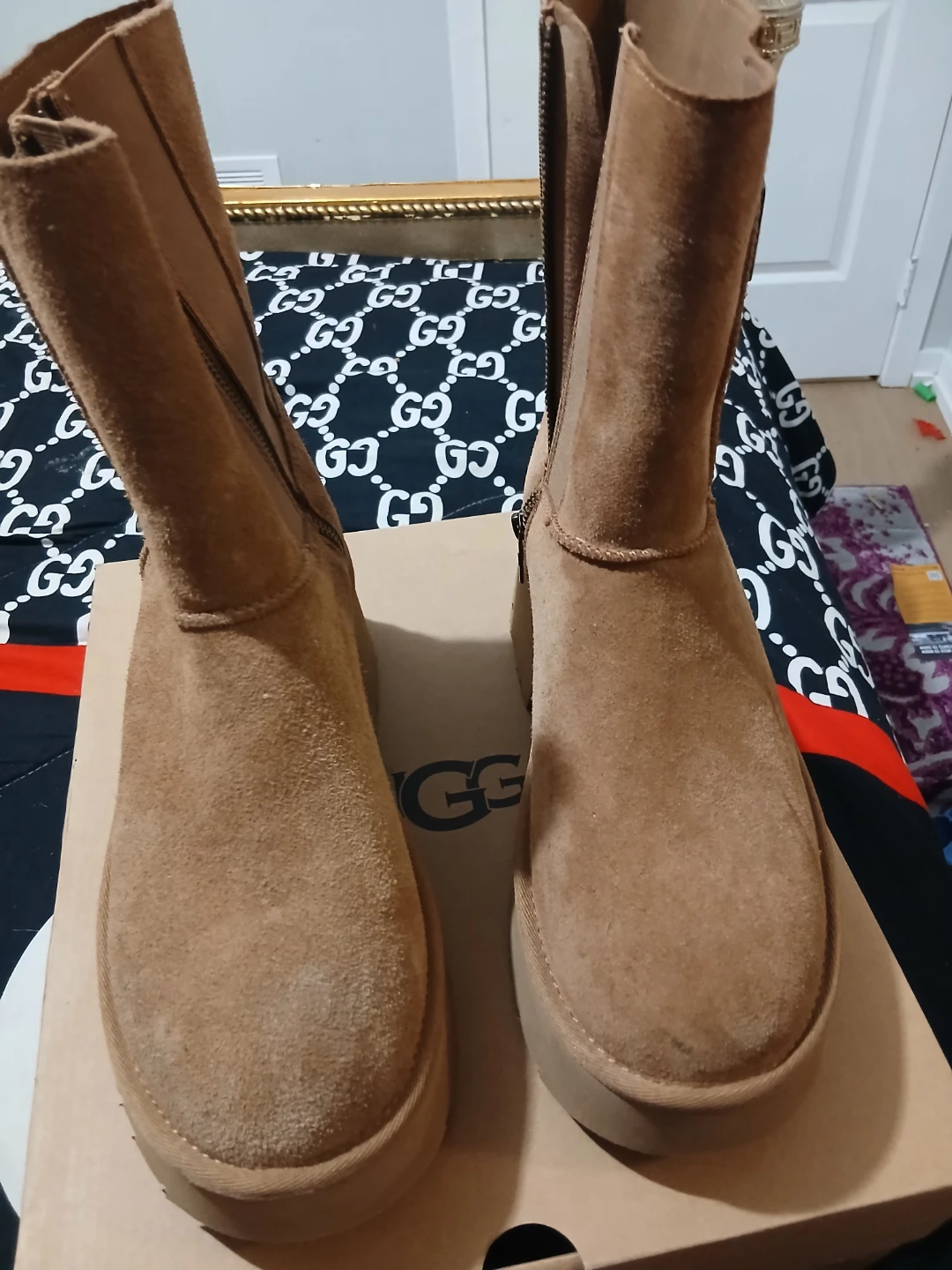 UGG Platform Boots - Tan - Size 9 - photo 2