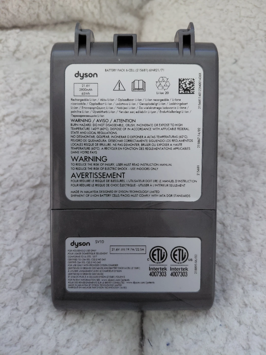 Dyson SV10 Vacuum Cleaner Battery - photo 5