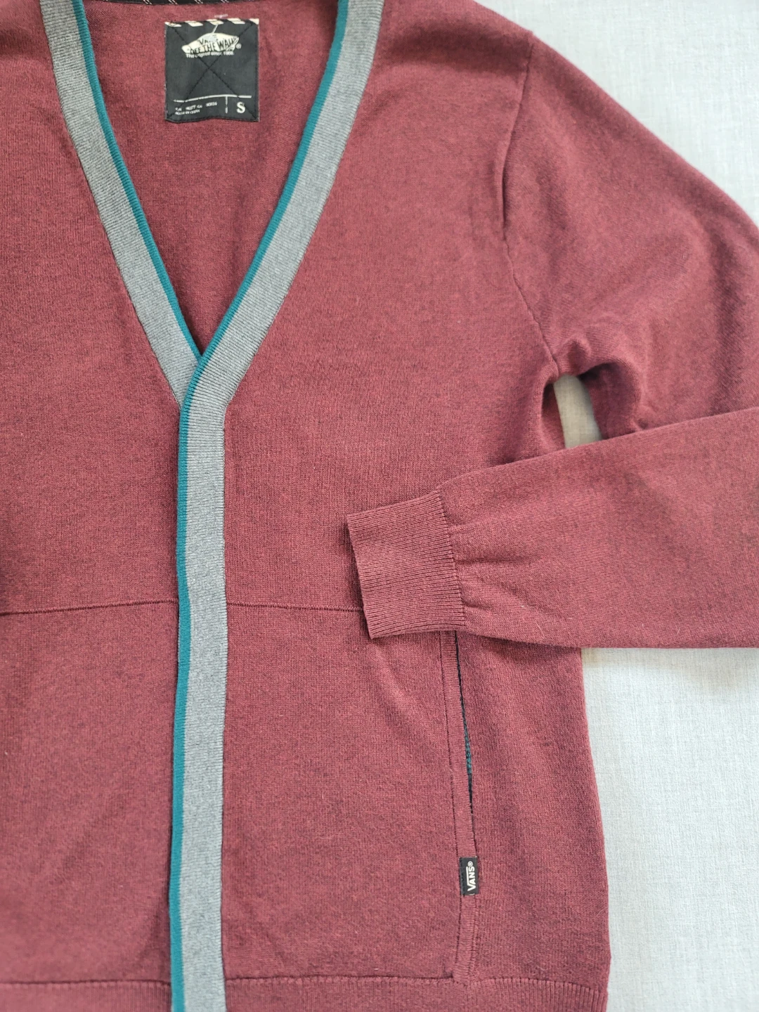 Vans Burgundy Mens 100% Cotton Cardigan Skater Sz Sm Button NWOT - photo 5