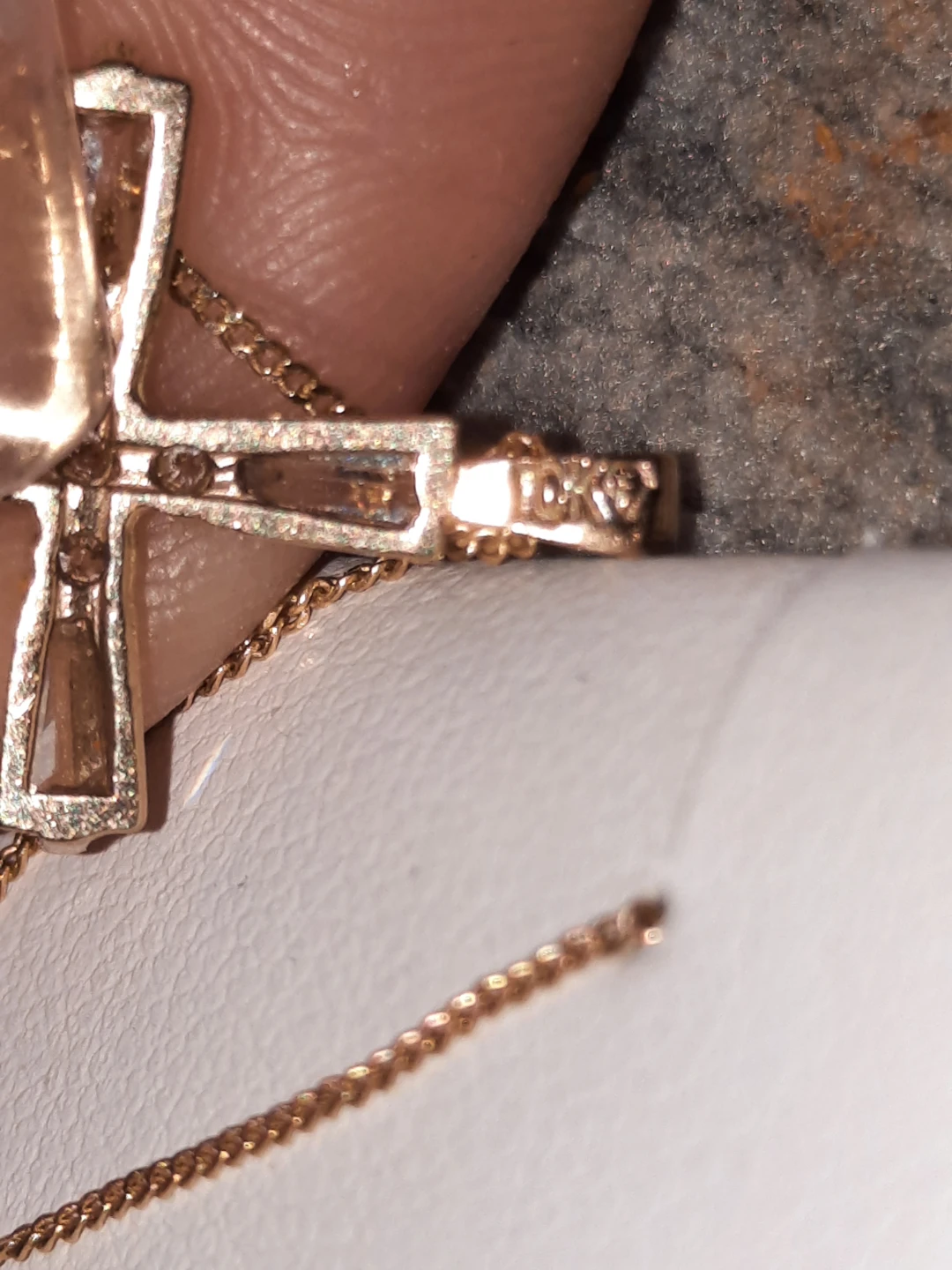 Solid 10k yellow gold CZ cross ✝️ pendant - photo 4