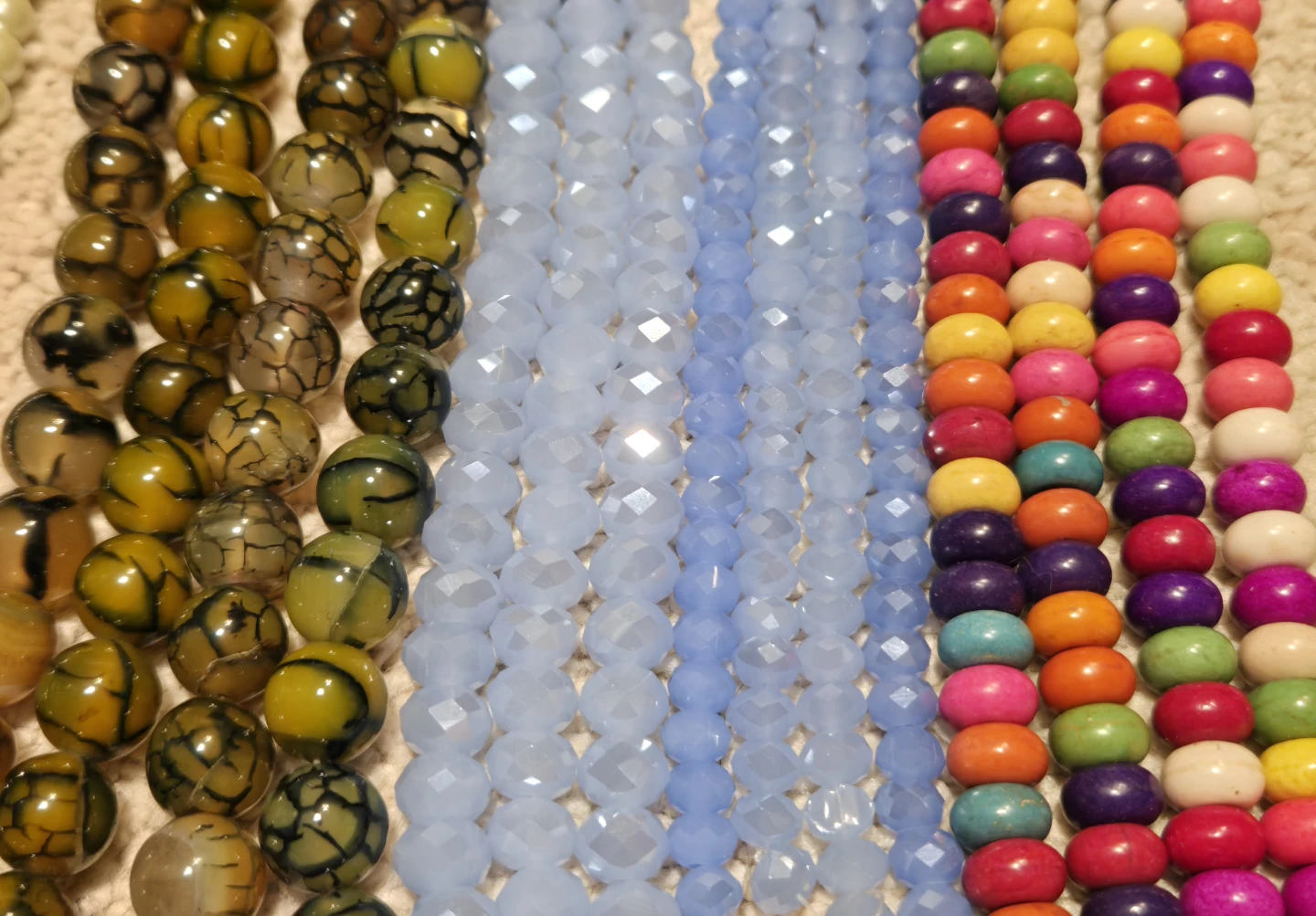 Lot of Assorted Bead Strands (Lot AA) - photo 4