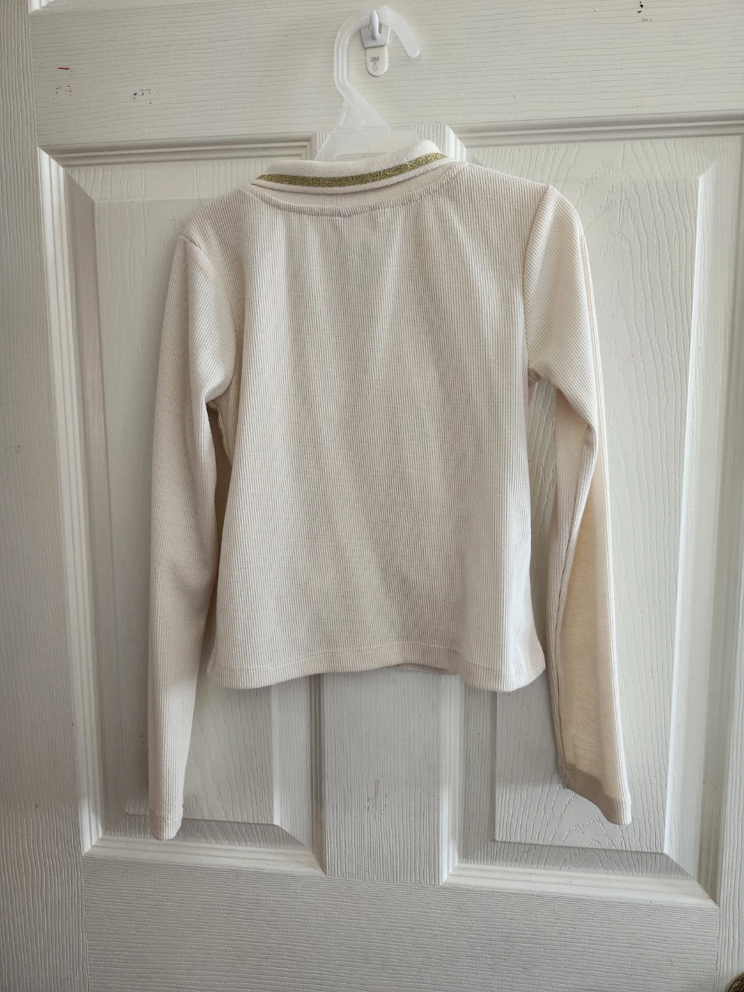 Guess Kid Girl Button Sweater  - Size 7 - photo 2