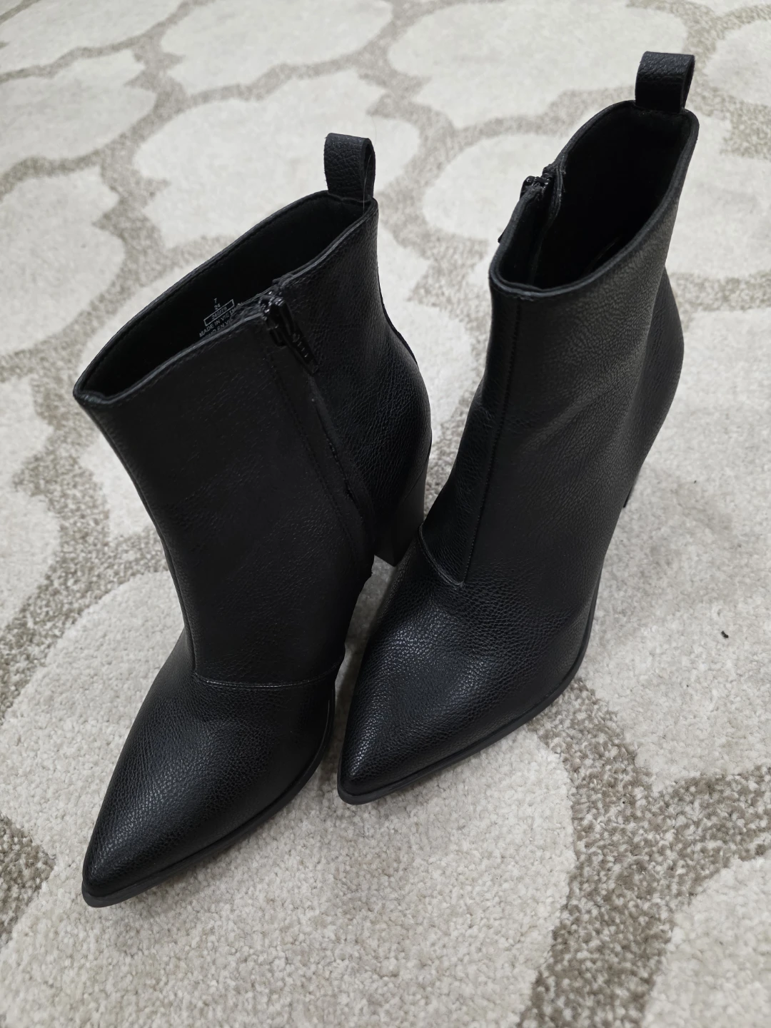 Black Ankle Boots - photo 2