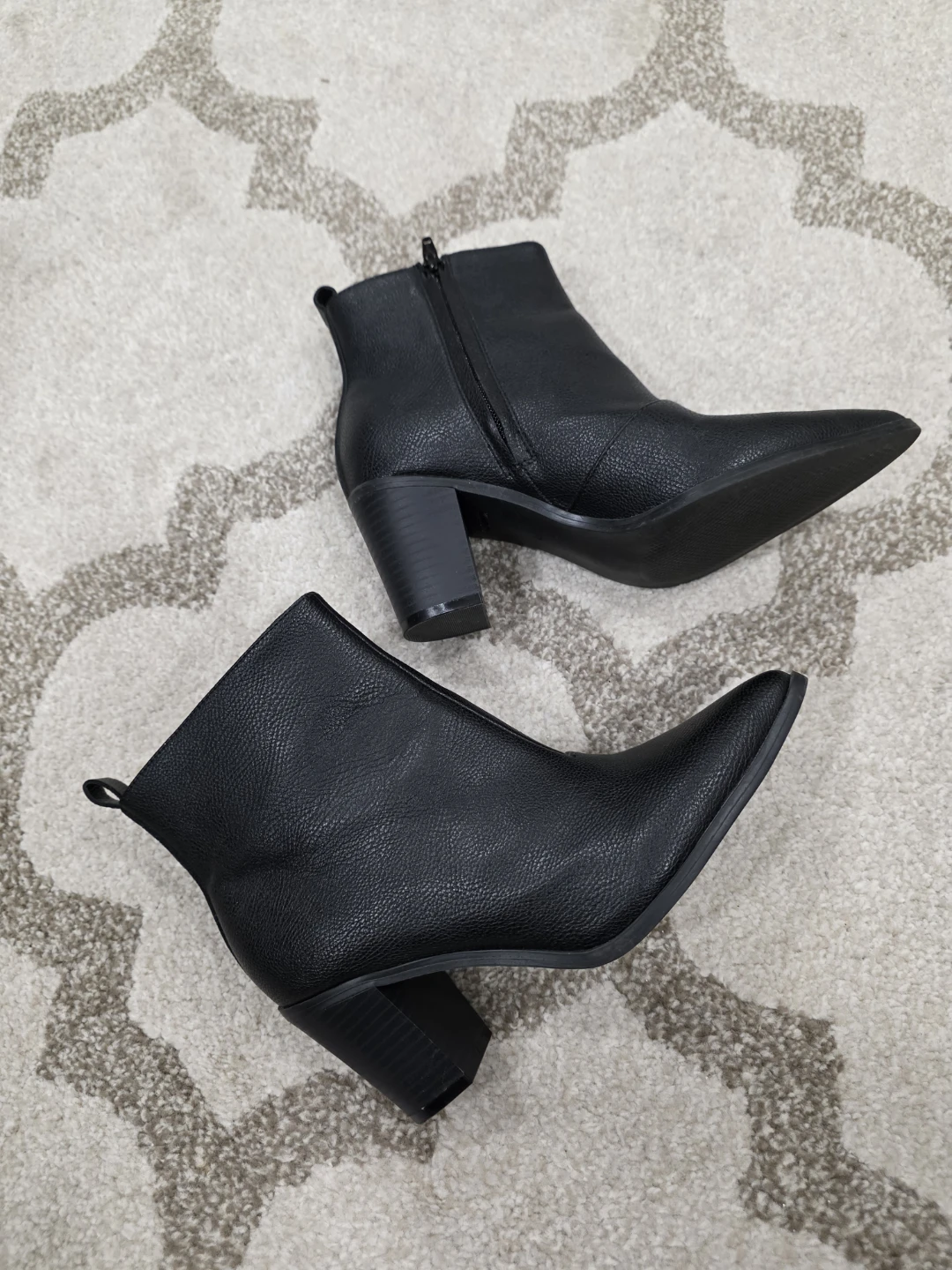 Black Ankle Boots - photo 4