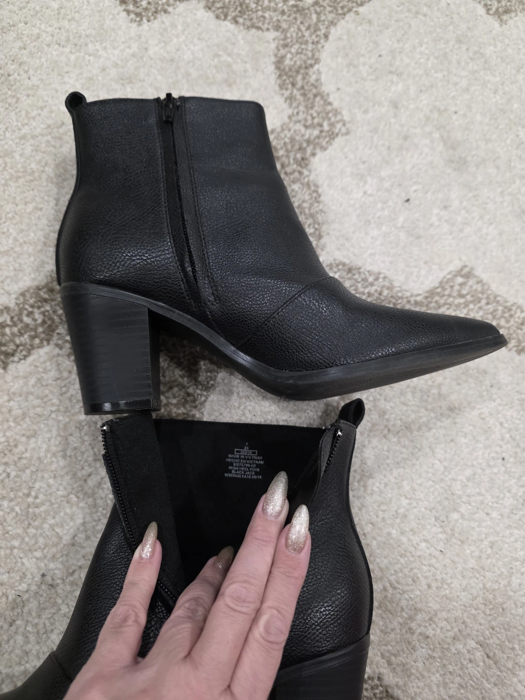 Black Ankle Boots - photo 5