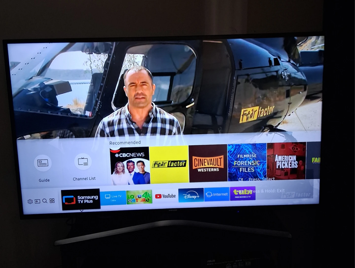 50" SAMSUNG SMART TV