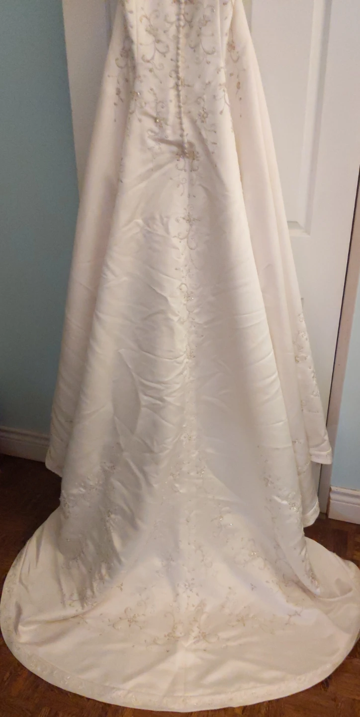 Wedding Dress - Embellished - photo 4