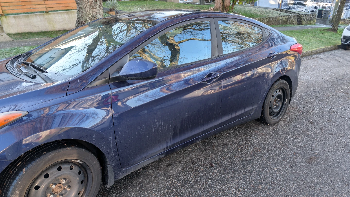 Used Blue Hyundai Elantra - photo 3