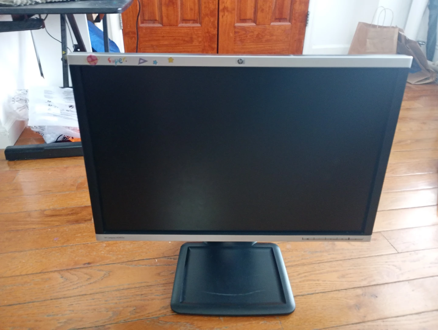 HP Compaq LA2205wg 22-inch LCD Monitor
