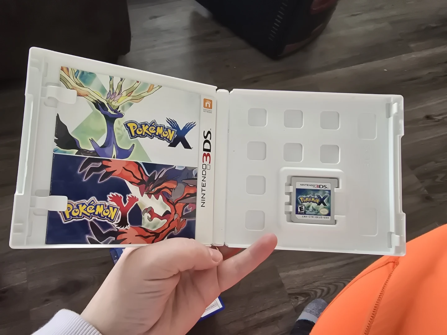 Pokémon X Nintendo 3DS Game - photo 2