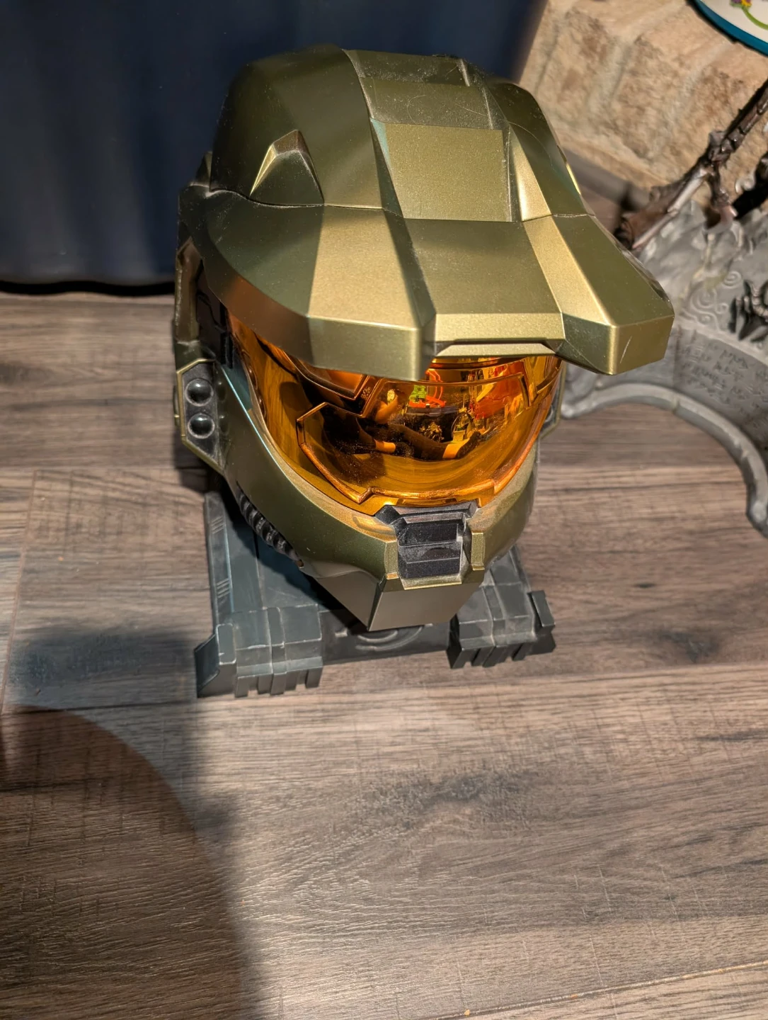 Halo & Skyrim Collectible Figurines - photo 3