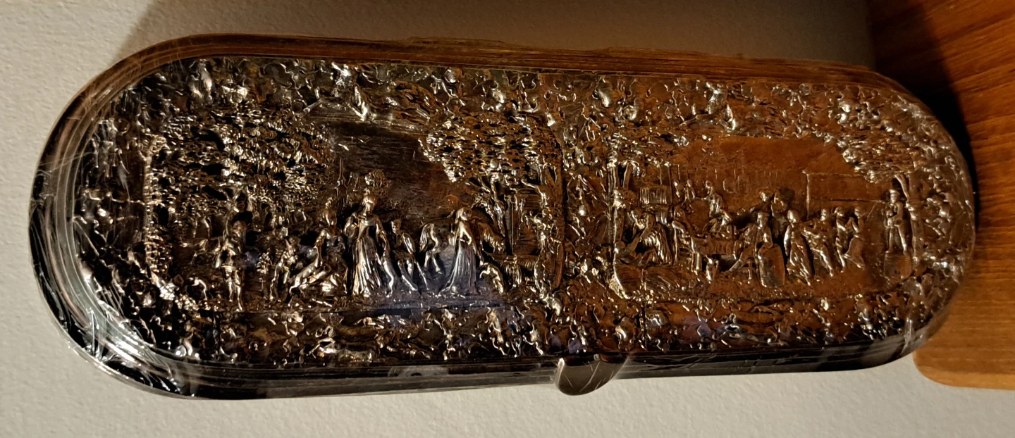 Antique Silver Box with Intricate Design - photo 3