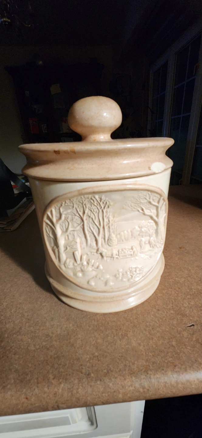 Vintage Ceramic Jar with Lid🥕