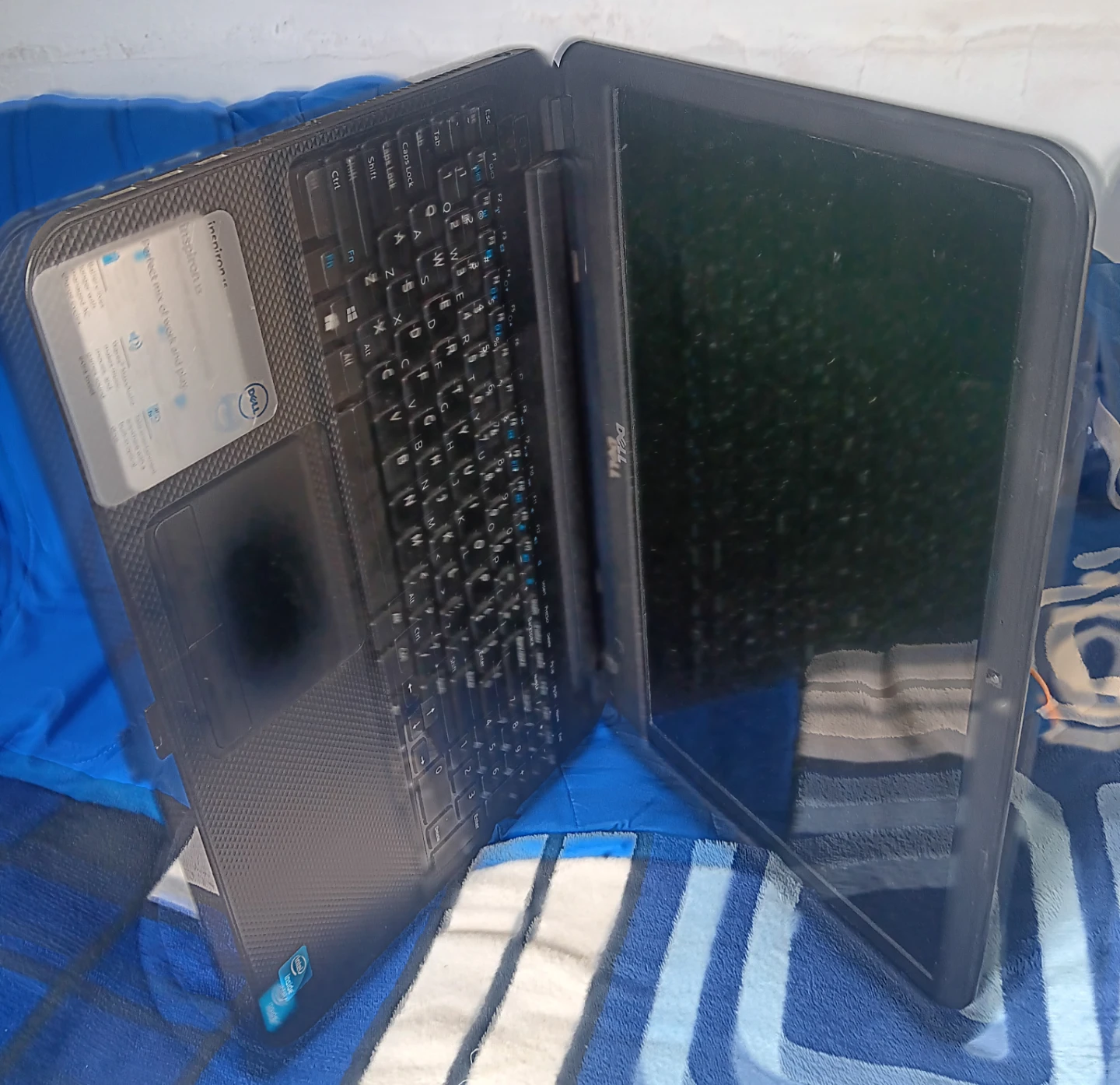 Dell Inspiron 15 Laptop - photo 3