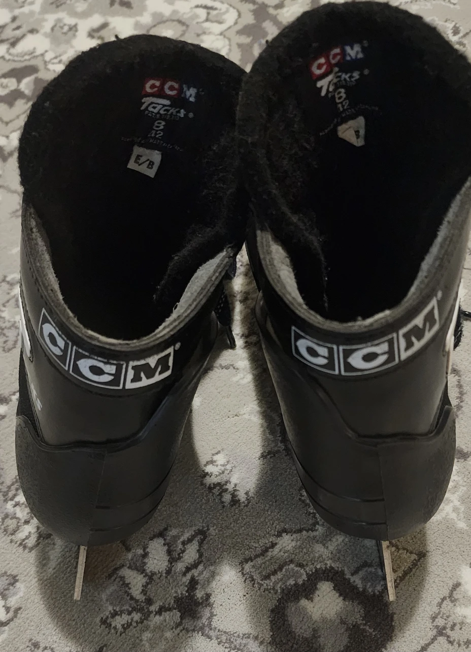 🥅 Gently Used Classic CCM Tacks Goalie Skates | Size 8 E/B 🥅