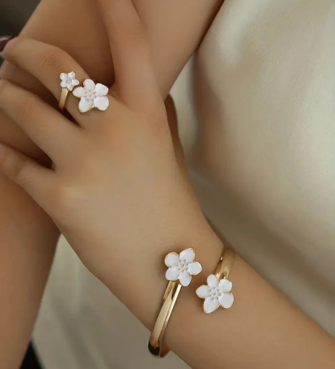 Flower Bracelet and Ring Set - photo 3