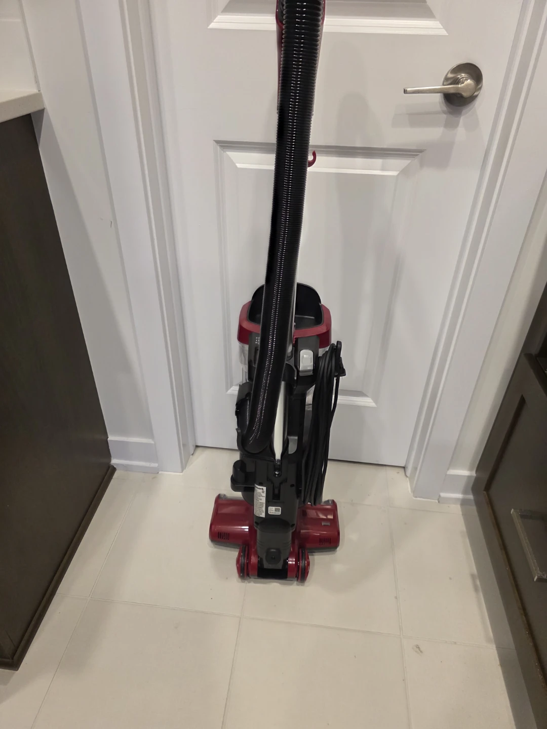 Shark Upright Vacuum Cleaner - photo 3