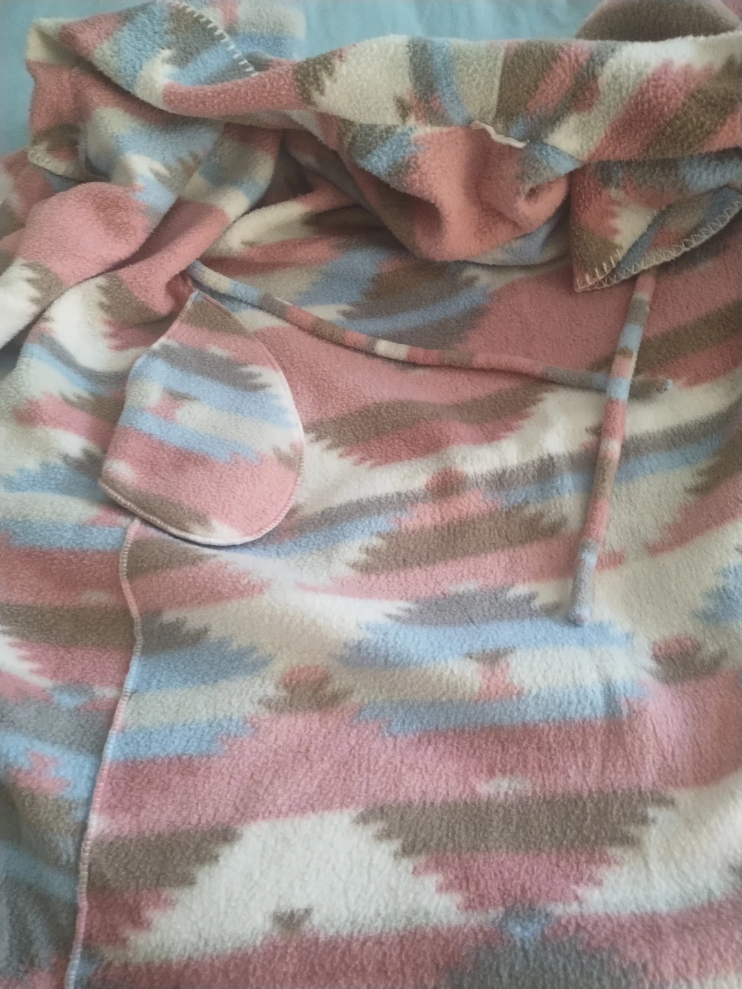 Fleece Robe - Pink, Blue, White Pattern - photo 3