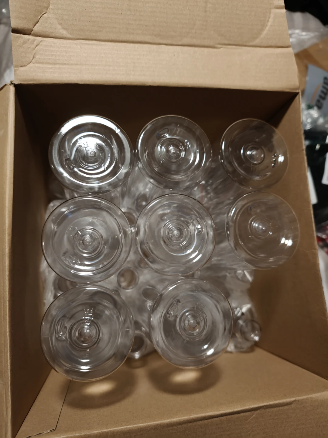 24 high quality plastic bottles 750 ml with caps
