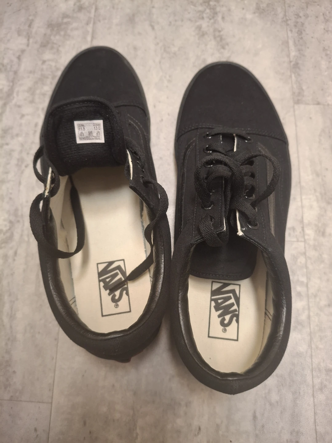 Vans Old Skool classics US 11.5 - photo 2