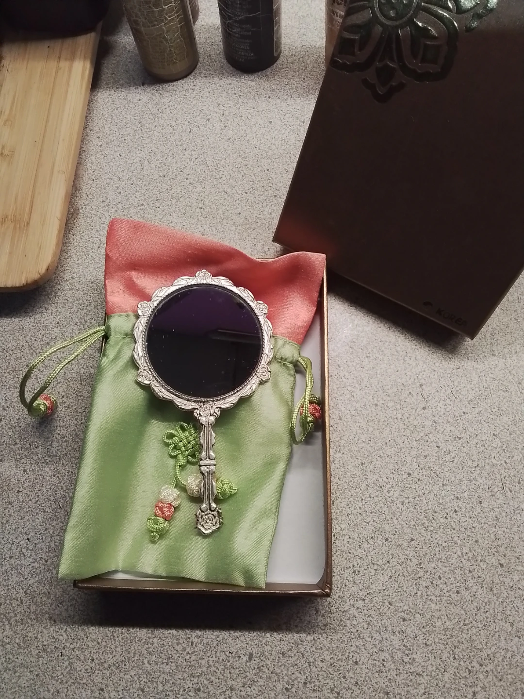 Korea Hand Mirror with Floral Design - photo 2