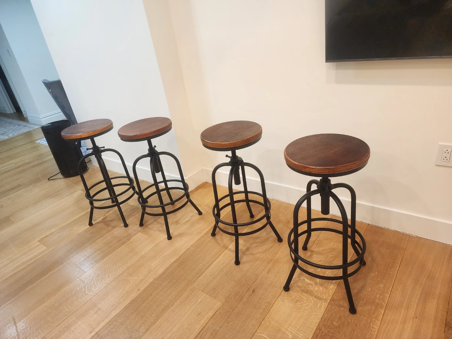 Adjustable Height Bar Stool 4 stool bar - photo 4