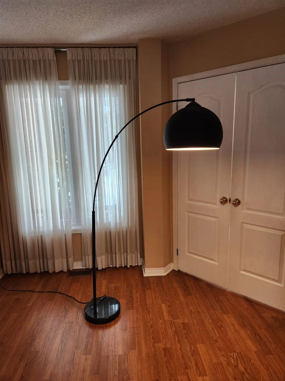 Black Arc Floor Lamp - photo 5