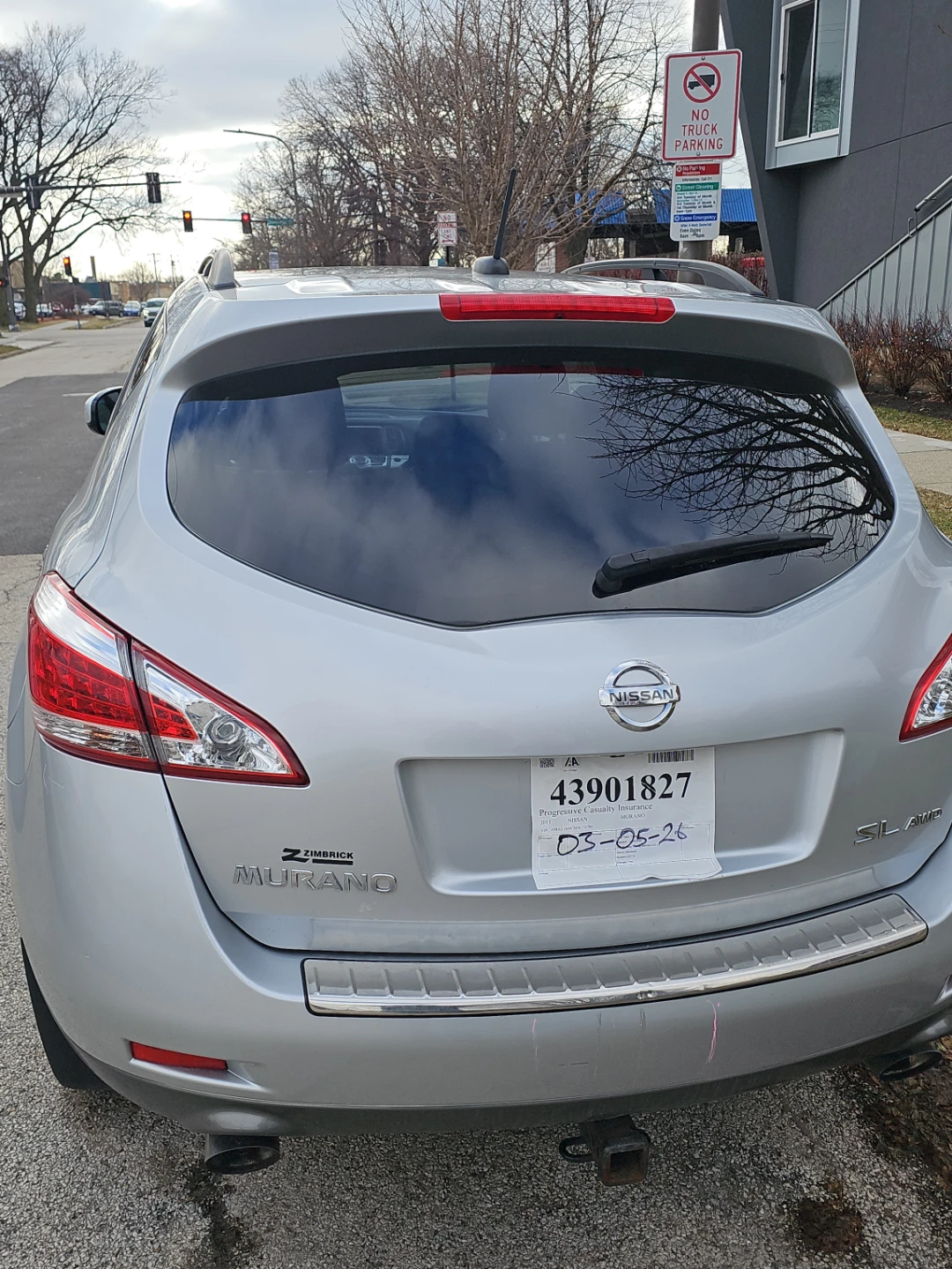 2011Silver Nissan Murano SUV - photo 3