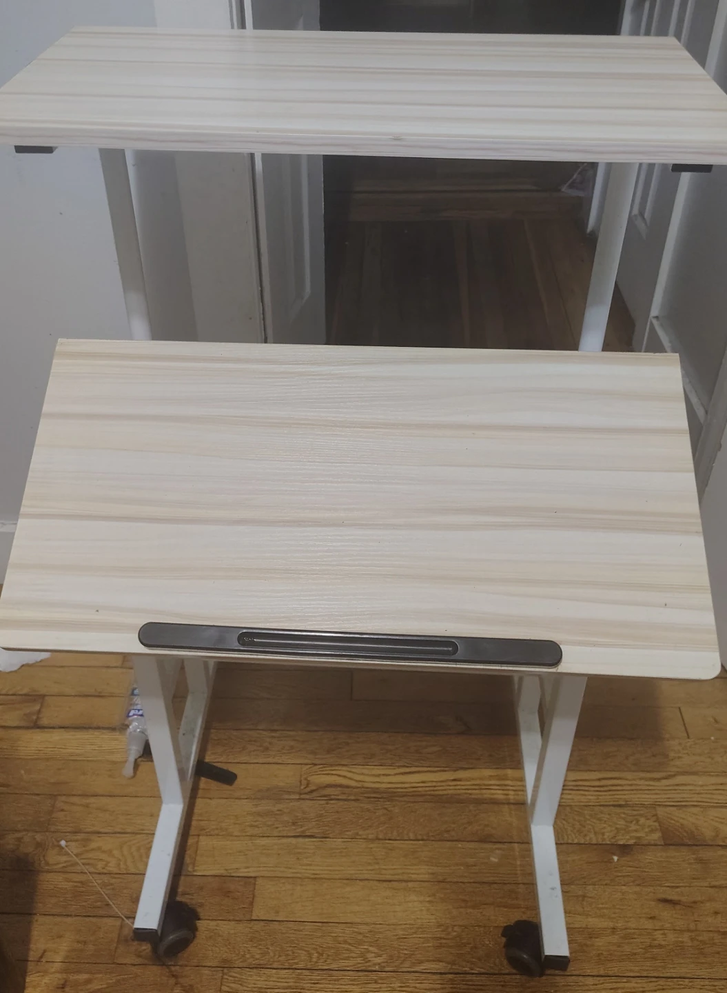 Adjustable Rolling computer Bedside Table - photo 2