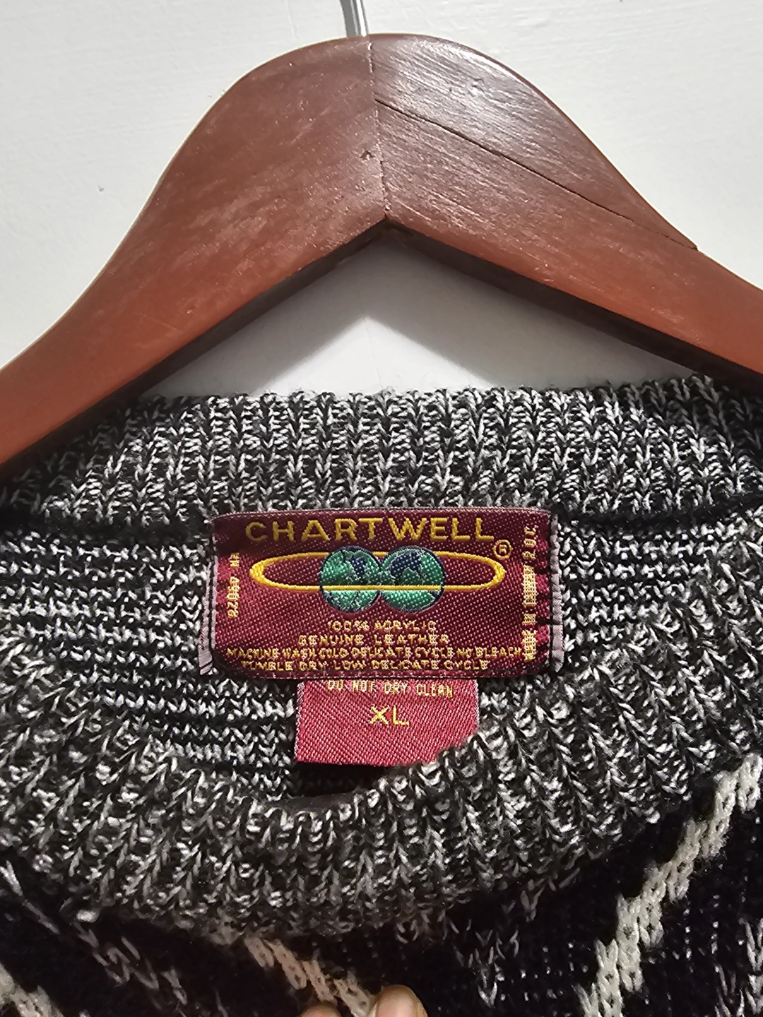 Chartwell Black & White Knit Sweater - XL - photo 2